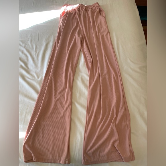 Pink pants - Picture 2 of 2